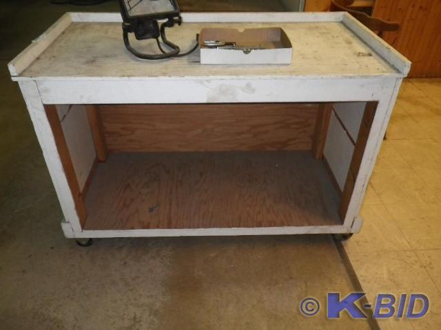 lot 63 image: cart