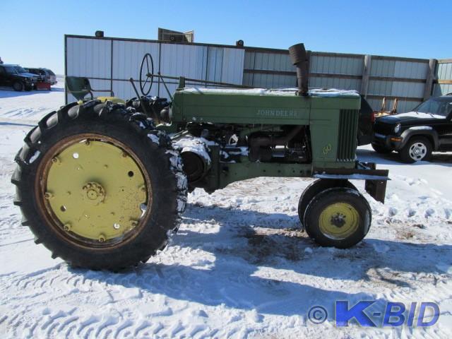 lot 2 image: John Deere AR 60  Fuel &nbspGasol...