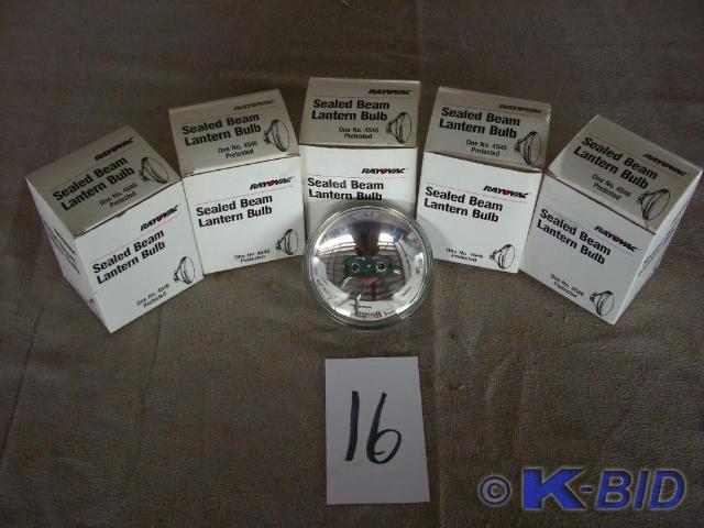 lot 16 image: 5 Rayvac sealed beam lantern bulbs ...