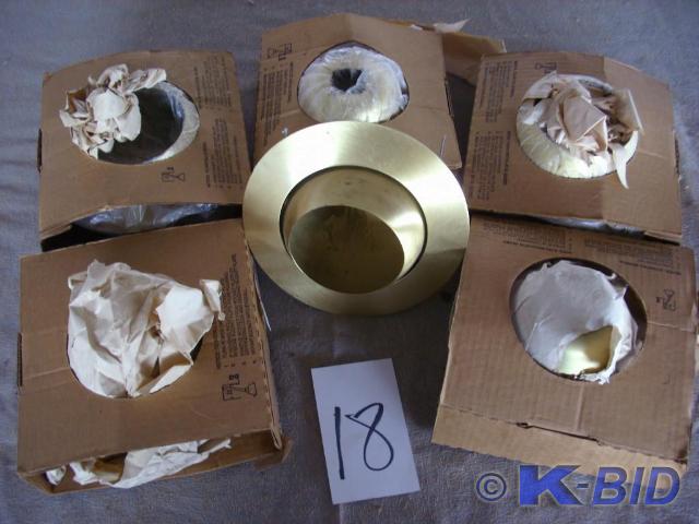 lot 18 image: 6 eyeball light trim kits for 6 ca...