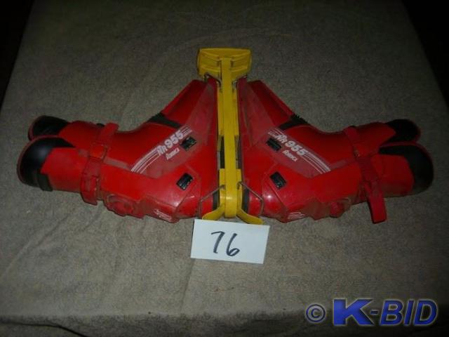 lot 76 image: Nordica skiboots NR955