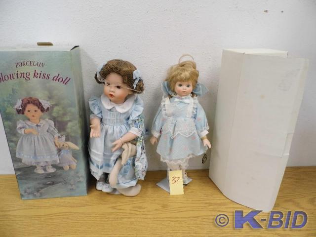 Lot of 2 Porcelain Dolls with boxes