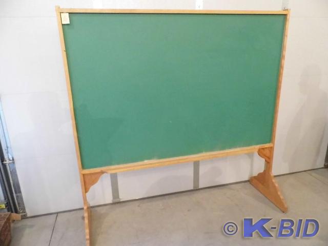 lot 16 image: Chalkboard - Bulletin Board - diffe...