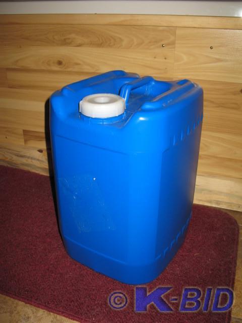 5 Gallon Water Storage Containers. ...