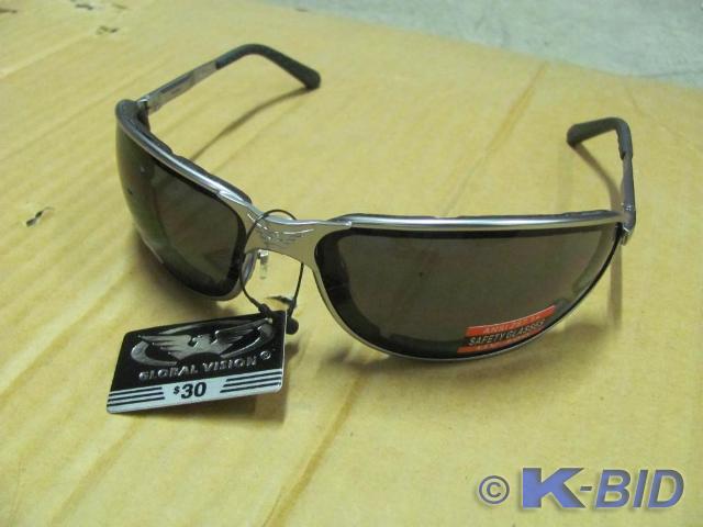 lot 101 image: NEW (with tags) GLOBAL VISION Sturg...