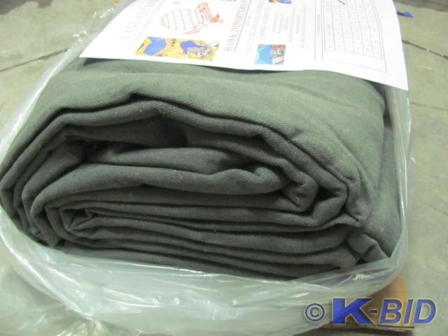 lot 37 image: This NEW (in original bag) Heavy Du...