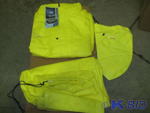 lot 58 image: If you need some nice rain gearout...