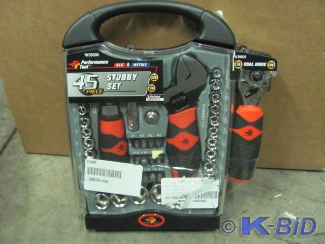 lot 71 image: Heres a handy little tool set NEW...