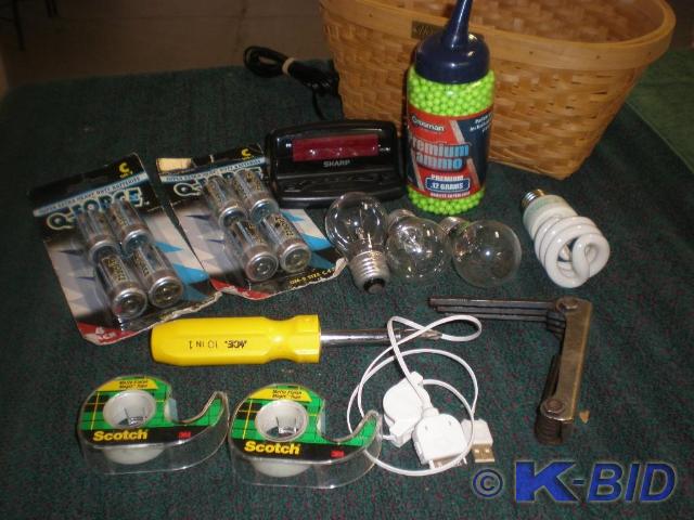 Size C batteries, NEW in the packag...