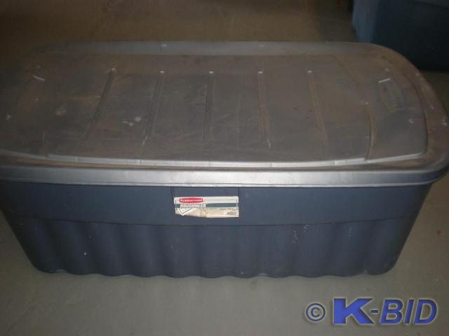 LG Rubbermaid roughneck bin, 50 Gal...