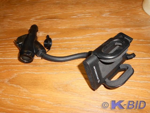 lot 24 image: Scosche&nbspPower Mount.  Automobi...