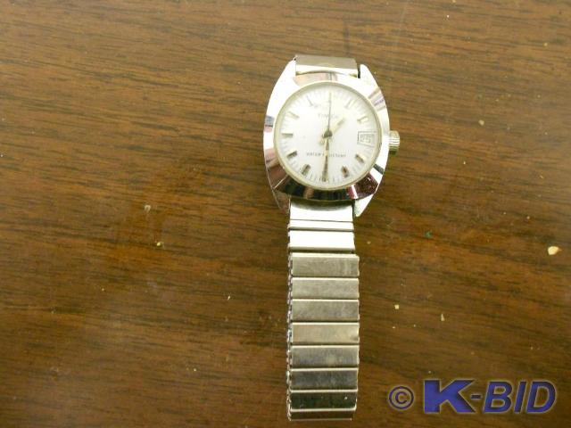 lot 52 image: Timex Stainless Steel silver watch ...