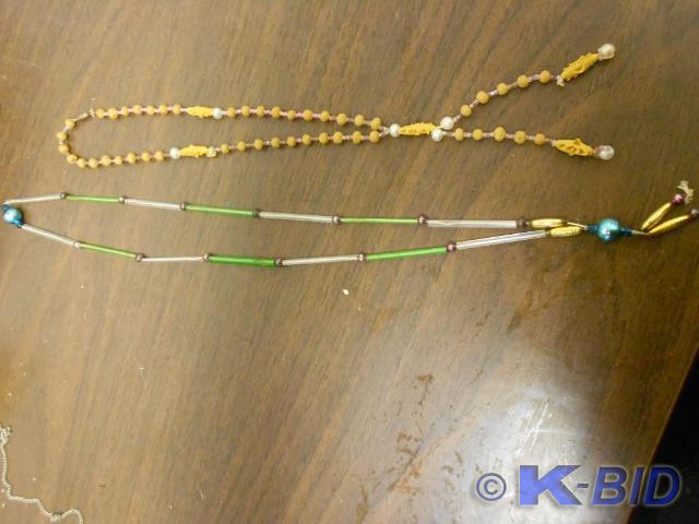 lot 67 image: Set of 2 random beaded necklaces. &...