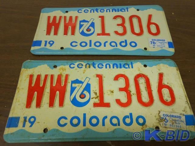 lot 8 image: 1976 VintageAntique License Plates...