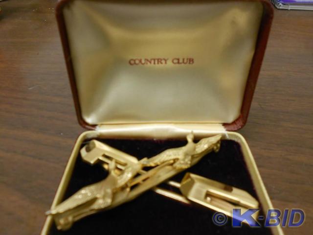 lot 93 image: Duck figure Anson&nbspclip pin &am...