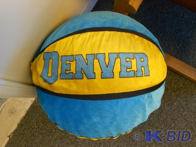Denver Nuggets kids play Basketball...