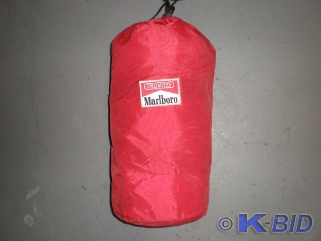 Marlboro Sleeping bag with travel c...