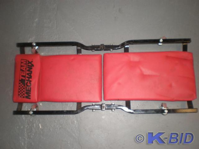 lot 1 image: Team Mechanix&nbsp36 inch Creeper....