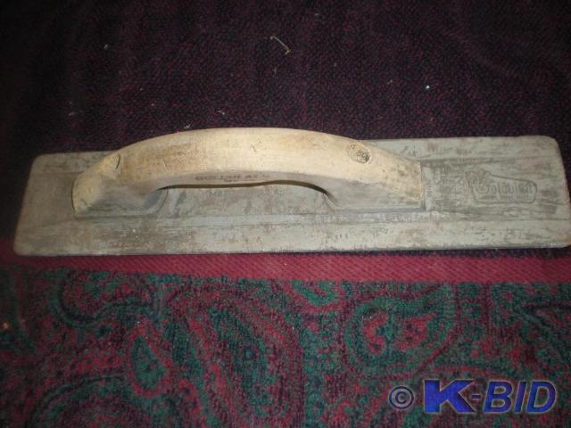 lot 35 image: Hand Float with round ends. &nbsp1...