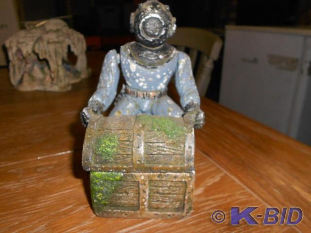 Scuba Diver with treasure chest fas...