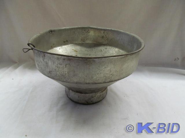 lot 108 image: Metal Strainer