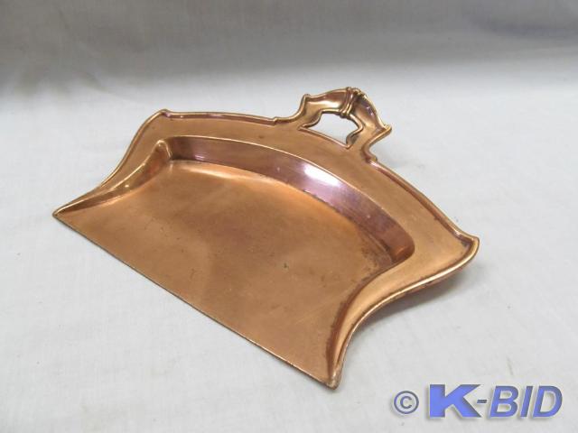lot 120 image: Vintage Copper Crumb Duster Pan