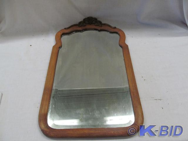 lot 148 image: Vintage Bentwood Frame Beveled Glas...