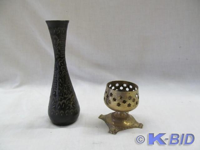lot 163 image: Brass Lamp and Brass Vase