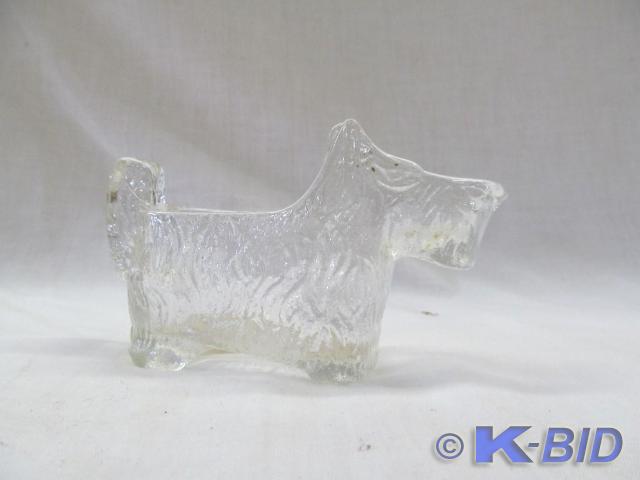 lot 165 image: Little Glass Scottish Terrier Candy...