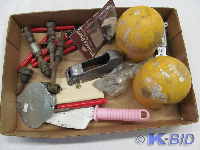 lot 171 image: Bunch of Pen Lights, Copper and Bra...