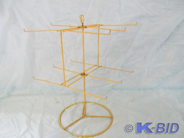 lot 194 image: Lazy Susan Display Rack 17T