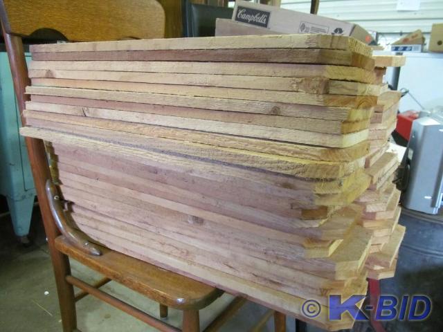 lot 197 image: 25 Pieces of Cedar 23L x 6W x 12...