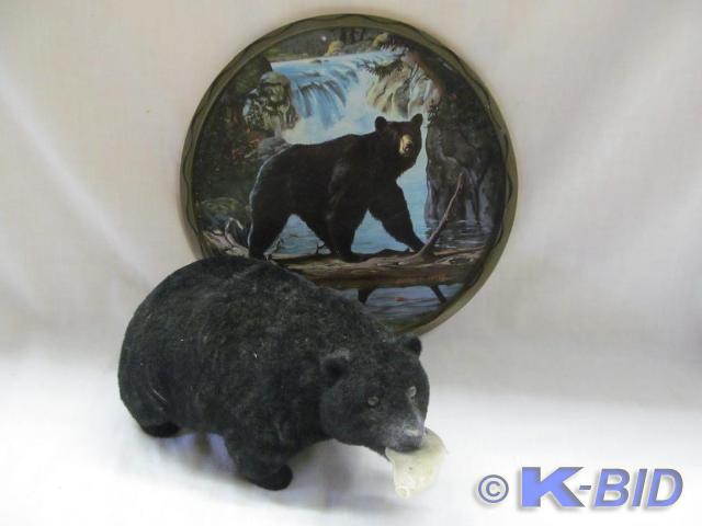 lot 84 image: Black Bear and Fish 5, Black Bear ...