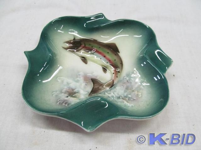 lot 90 image: Trout Ashtray, Shafford 5 Diameter