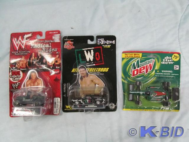 lot 17 image: Mountain Dew Car #25, LWO 1 of 19,9...
