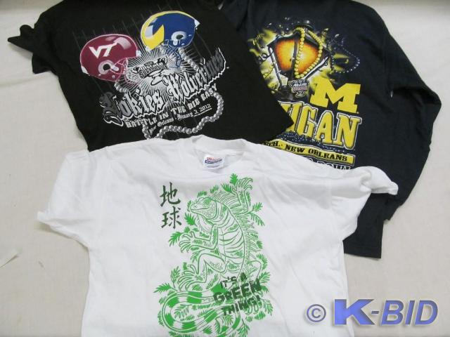 lot 170 image: 3 College Sports T-Shirts 2 youth m...