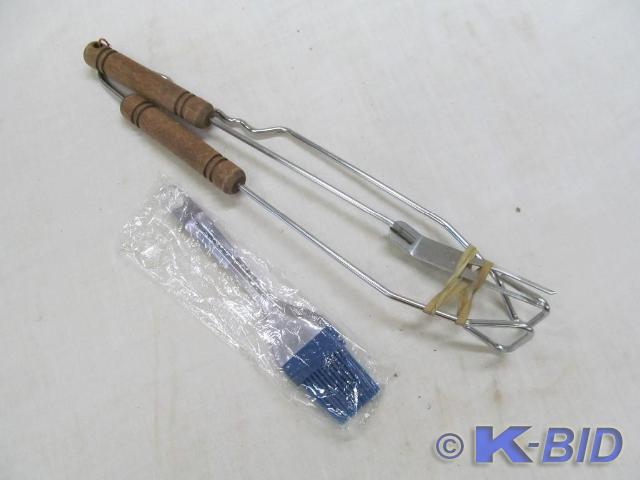 lot 205 image: TongFork and basting brush