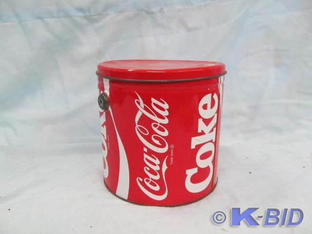 lot 31 image: Coca Cola bucket missing handle