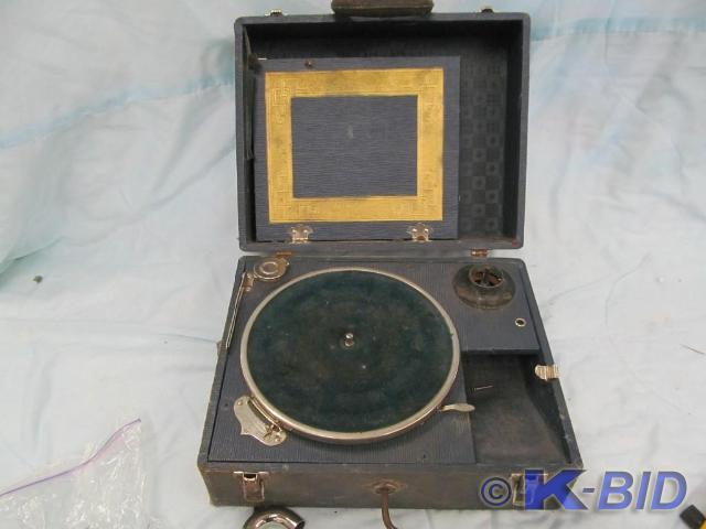 lot 80 image: North phone crank phonograph -- nee...