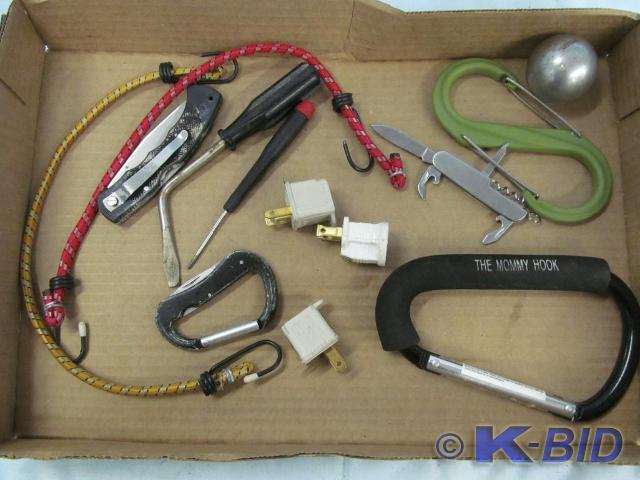 lot 87 image: Flat with Nite Lite S-binder, knife...