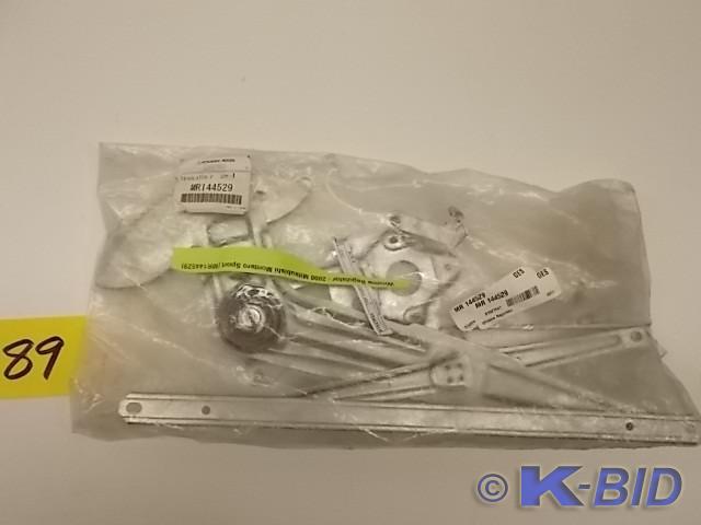 Mitsubishi MR144529 Window Regulato...