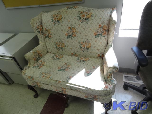 lot 10 image: Wood framed love seat with floral p...