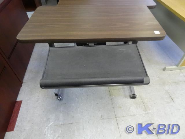 lot 100 image: 36 x 20 adjustable height table wit...