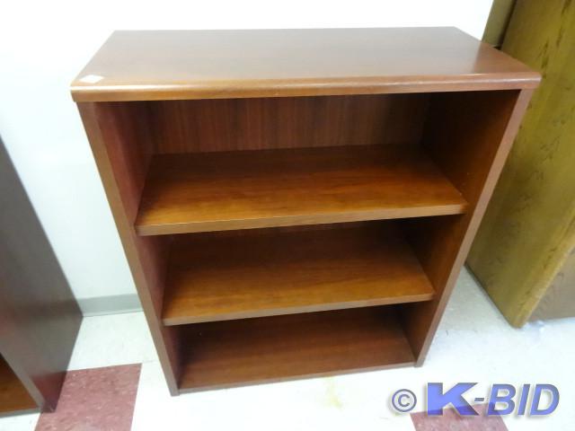lot 109 image: Wood book shelf with 2 adjustable s...