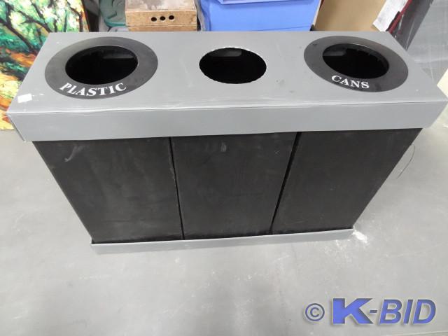 lot 120 image: Recycling center. Removable top. 46...