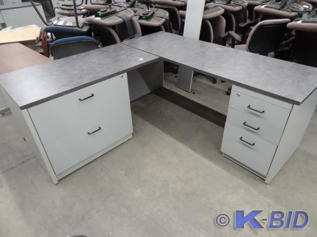 lot 194 image: L shaped laminate office desk. 2 la...