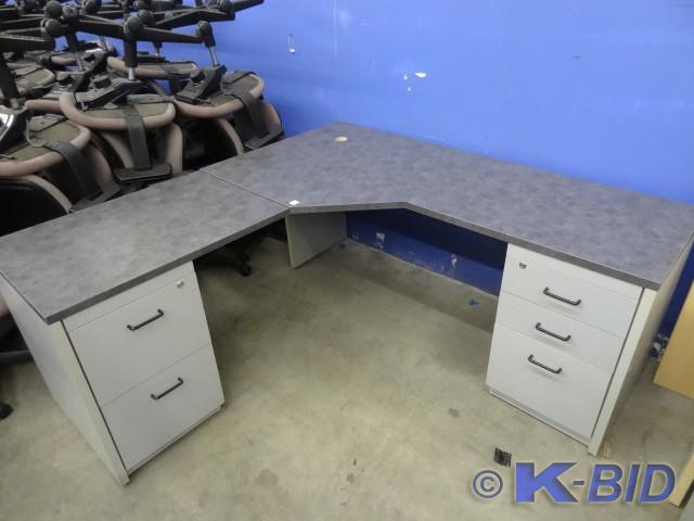 lot 199 image: 70 x 70 x 30 L shaped office desk. ...