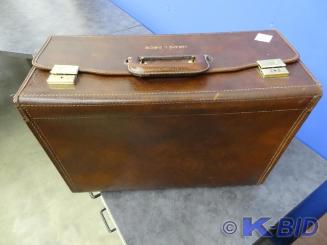 lot 218 image: Leather portable paper work case