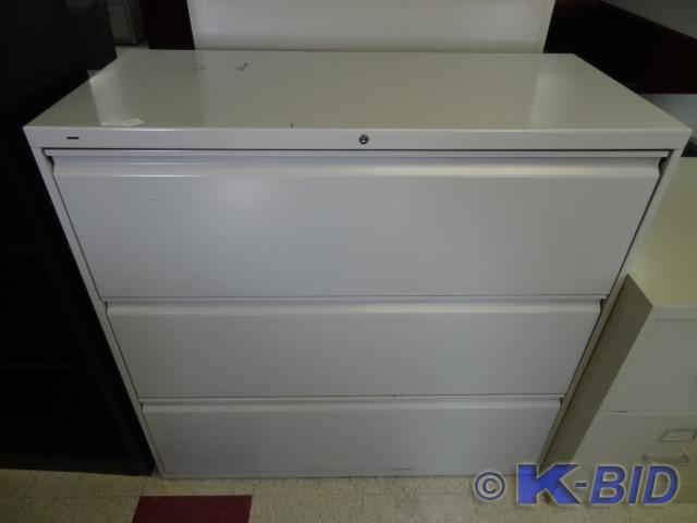 lot 22 image: 42 metal 3 drawer lateral file.