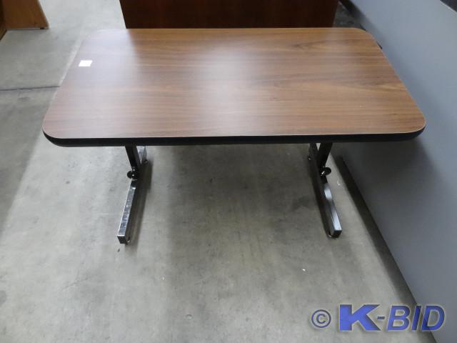 lot 240 image: 36 x 20 adjsustable height table.